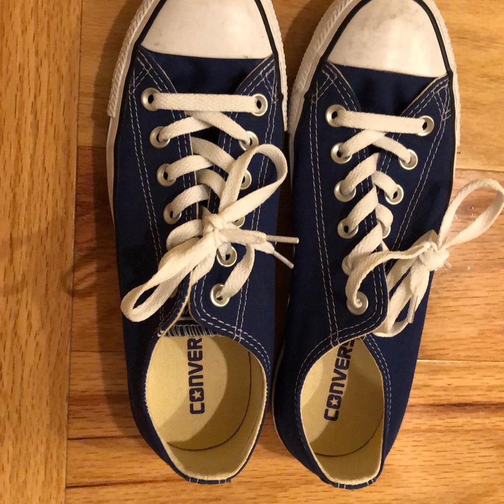 Size 8 Blue Converse